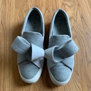 Nine West Gray Slip On Fabric Casual Bow Sneakers Odienella Size 10.5